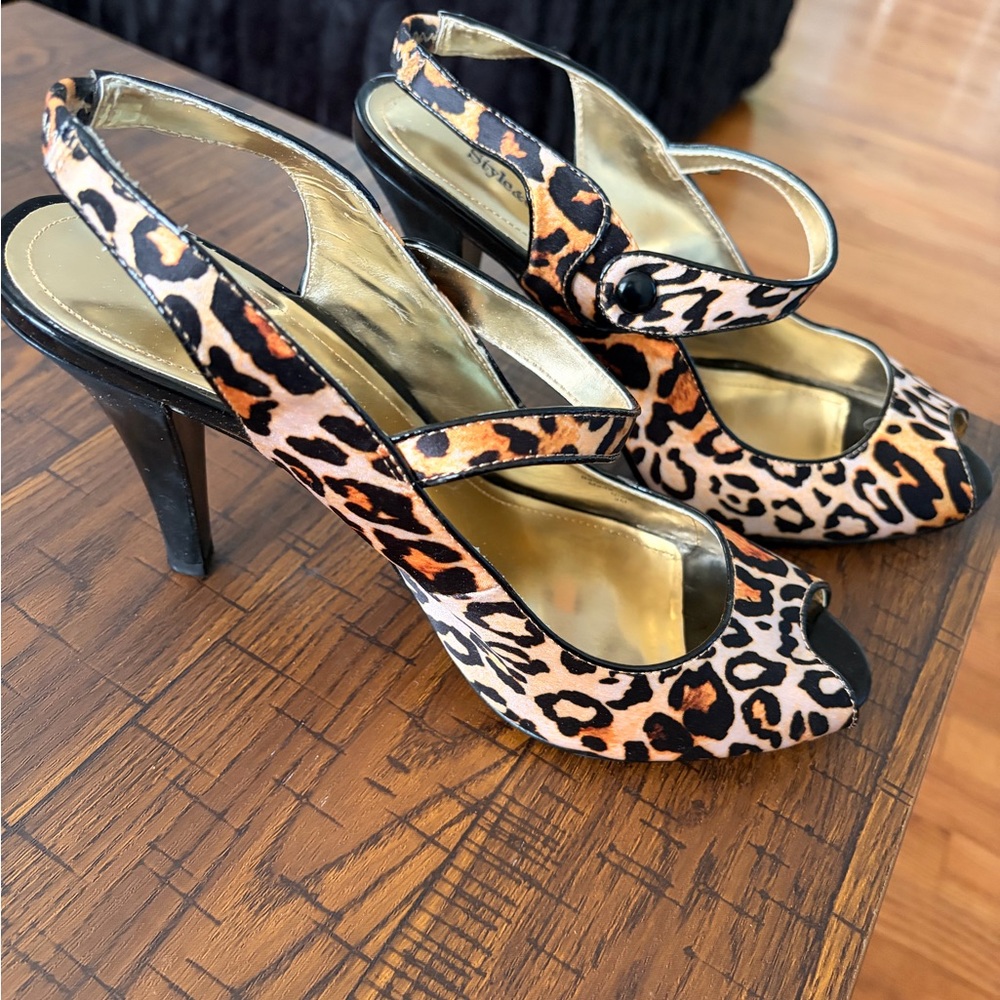 Leopard Print Peep Toe Heels